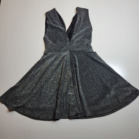$99 NEW M Fraiche by J black metallic deep v neck twirl holiday dress medium NWT - Picture 2 of 10